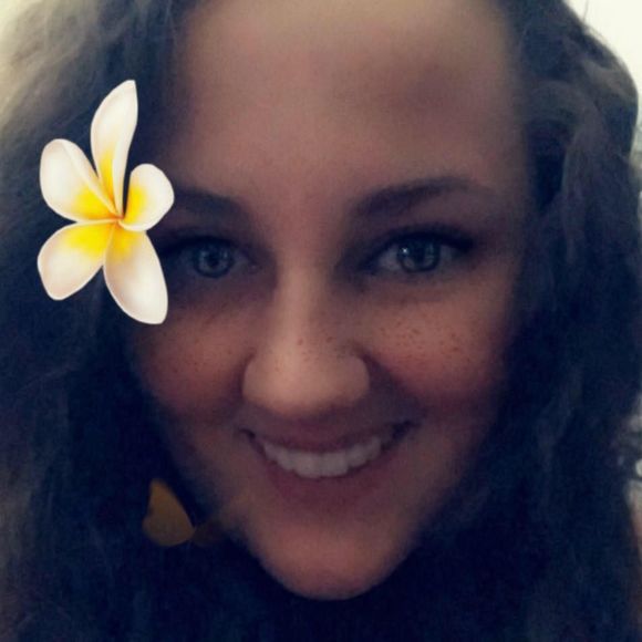 Meet your Posher, Ashley - Picture 1 of 1